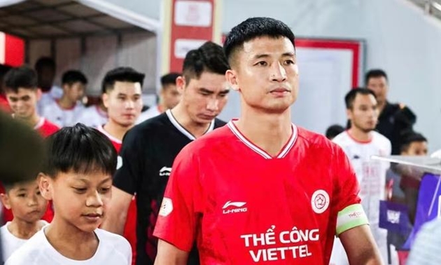 Bùi Tiến Dũng gia hạn hợp đồng với Viettel