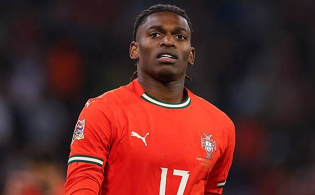 Leao lọt vào tầm ngắm của Man United