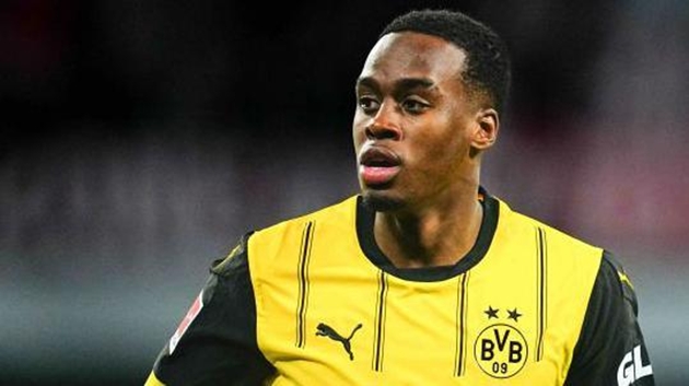 Nổ 'bom tấn' Gittens, Chelsea gián tiếp phá hỏng kế hoạch của Man Utd