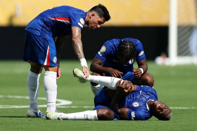 Thắng Benfica 4-1, Chelsea tổn thất lớn khi Caicedo bị treo giò ở tứ kết