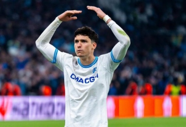 Hàng thủ sụp đổ, Juventus tăng tốc chiêu mộ Leonardo Balerdi