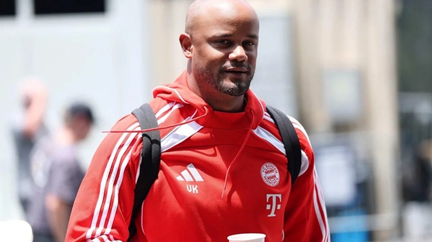 Kompany điềm tĩnh khi Bayern trễ chuyến bay do bão