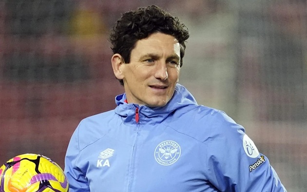 Thay Frank, Brentford đánh cược với Keith Andrews trong giai đoạn tái thiết