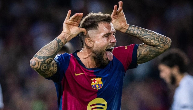 NÓNG: Inigo Martinez trở thành đội trưởng mới của Barcelona?