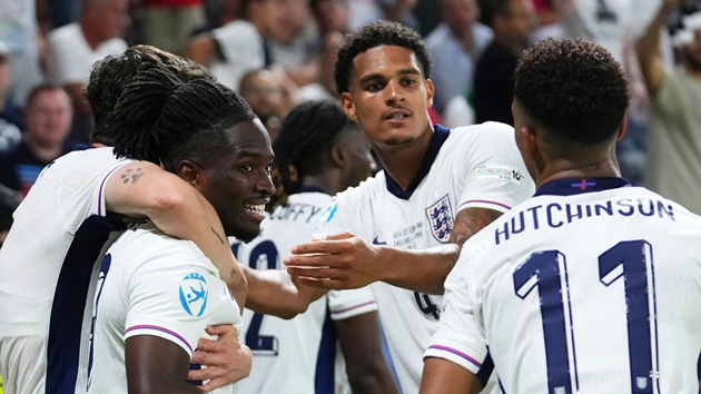 Lee Carsley và hành trình khẳng định đẳng cấp mới của bóng đá trẻ Anh