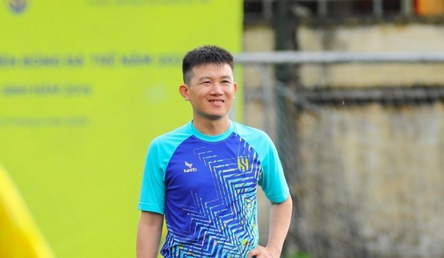HLV Phan Như Thuật sang Nhật học bằng Pro AFC ngay sau chung kết
