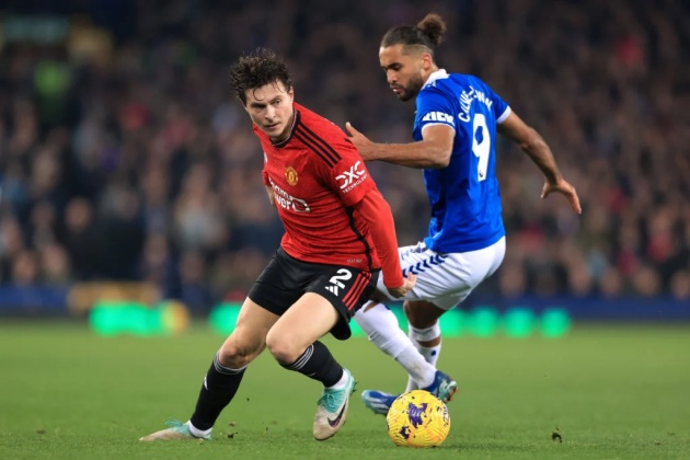 Dominic Calvert-Lewin có giá miễn phí, giúp MU bớt rủi ro tài chính.