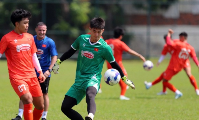 U23 Việt Nam tập luyện (Ảnh: Thanh Niên).