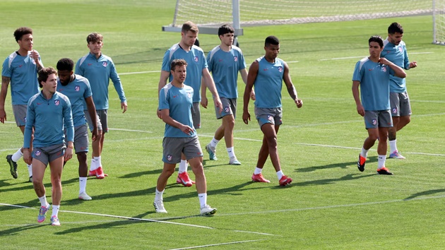 CHÍNH THỨC: Atletico chia tay Azpilicueta, cải tổ triệt để