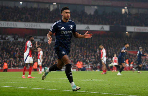 Watkins là mẫu tiền đạo mà Man Utd đang cần.
