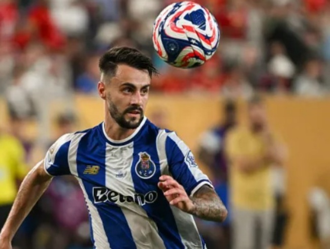 Porto từ chối mua đứt, Fabio Vieira trở lại Arsenal