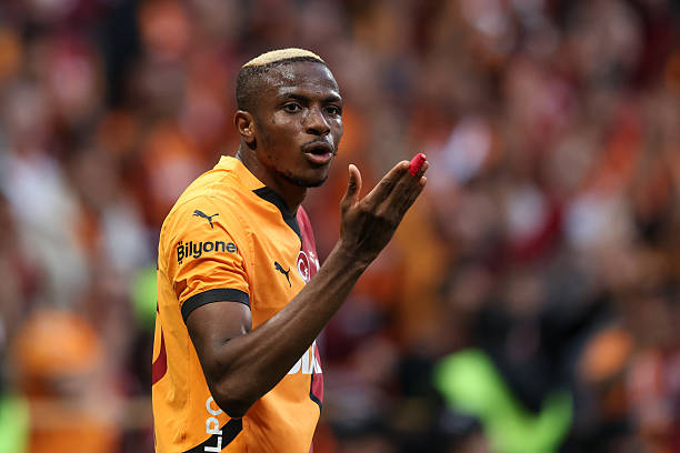 Thương vụ đặc biệt có thể giúp Liverpool sở hữu Victor Osimhen