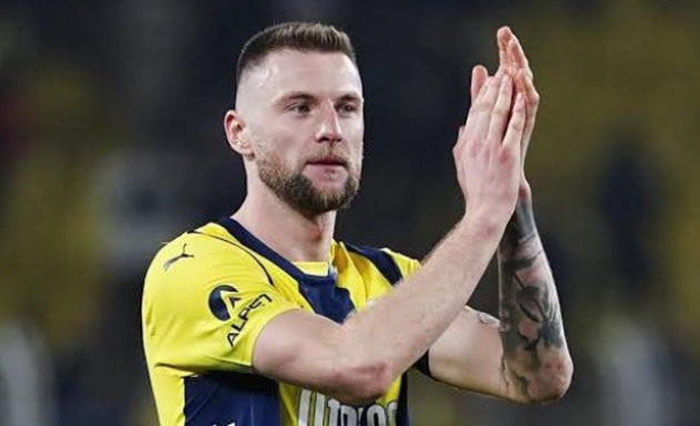 Mourinho có thêm vũ khí: Fenerbahce sắp giữ chân Skriniar, chốt xong Duran