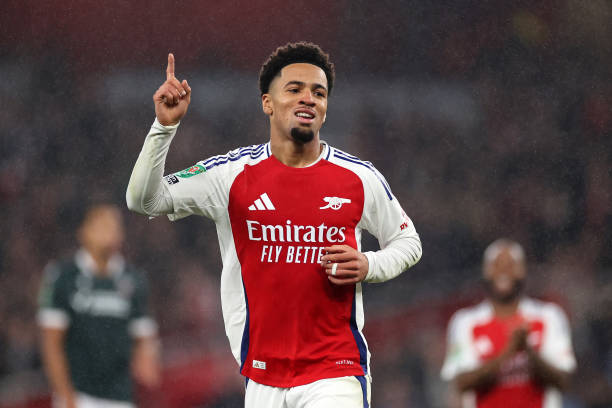 Tại sao Arsenal nên chia tay Ethan Nwaneri?