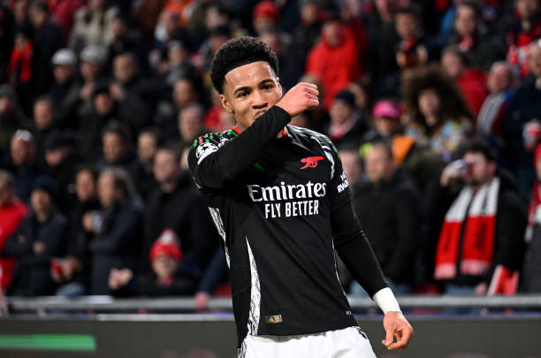 Arsenal nên cho mượn Nwaneri.