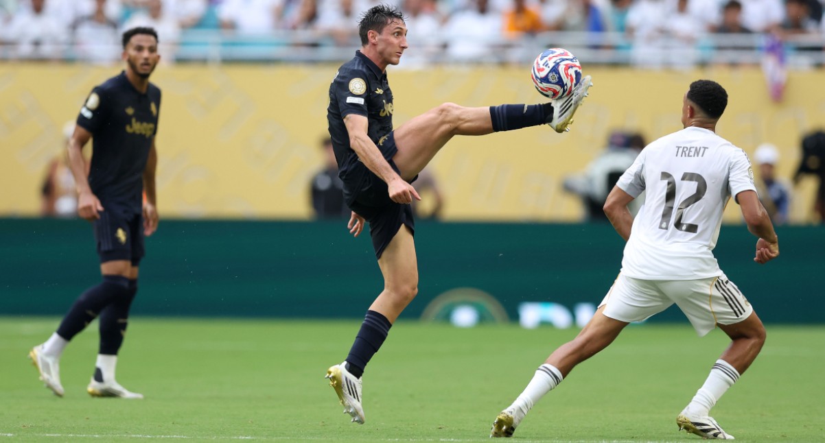 Juventus gục ngã trước Real Madrid.