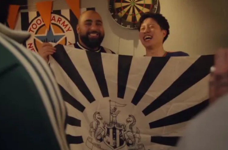 Newcastle gửi lời xin lỗi sau video quảng bá áo đấu gây tranh cãi