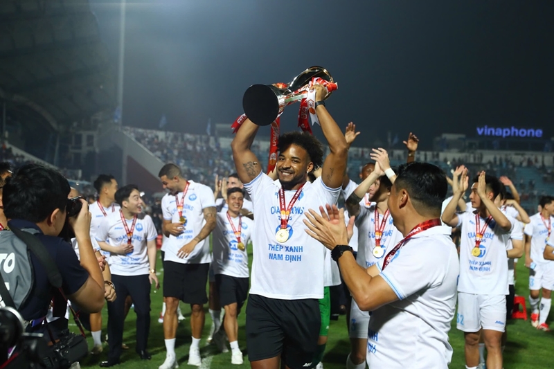 Xuân Son vẫn là cầu thủ đắt giá nhất Việt Nam. Ảnh: Nam Định FC.