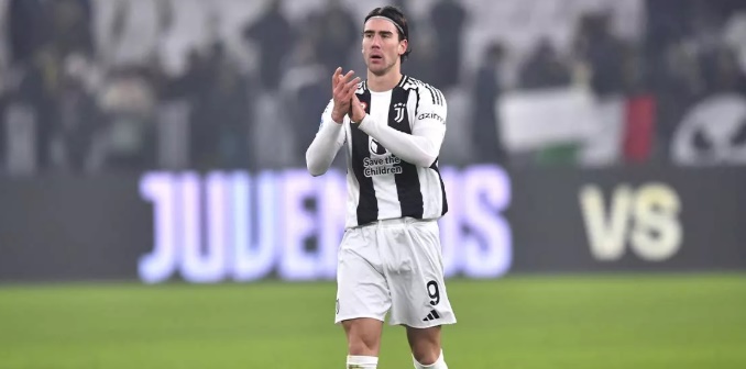 Vlahovic hưởng mức lương khổng lồ tại Juve.
