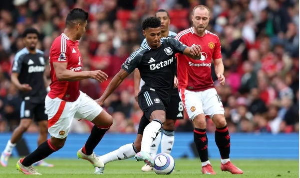 Man Utd chốt Watkins thay Gyokeres, vướng phí 60 triệu bảng