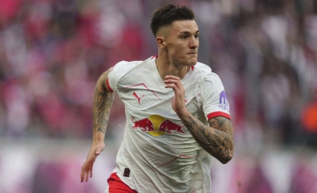 Sesko sẵn sàng rời Leipzig, Arsenal vẫn chưa hành động