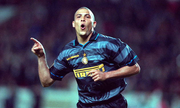 Ronaldo Nazario: Bản giao hưởng dở dang của định mệnh