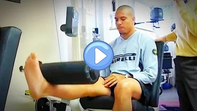Ronaldo kiên trì điều trị chấn thương để trở lại với bóng đá.