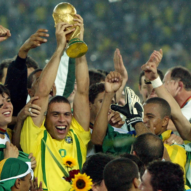 Ngôi sao sinh năm 1976 vô địch World Cup 2002 cùng ĐT Brazil.