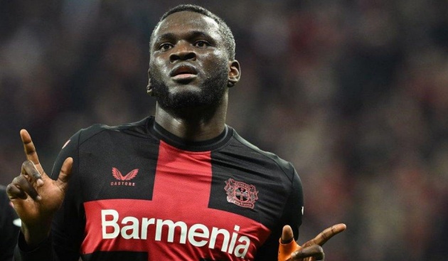 Boniface được Ten Hag giữ lại, tạo song sát cho Leverkusen