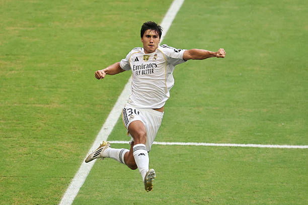Garcia tỏa sáng, Morientes đề xuất Real gạt bỏ Endrick