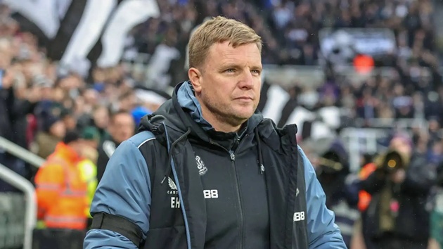 HLV Eddie Howe thiếu những người hỗ trợ trên TTCN