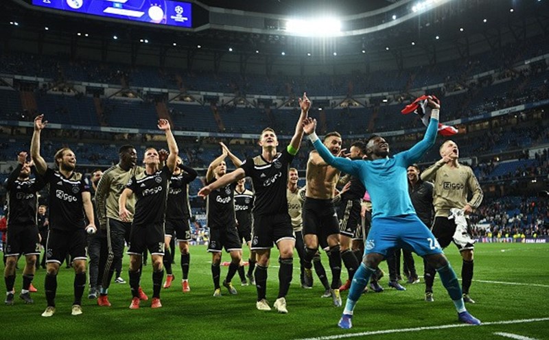 Chiến thắng lừng lẫy 4-1 của Ajax trước Real.