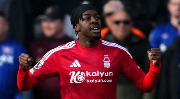 Newcastle nâng giá đề nghị lên 55 triệu bảng cho Elanga
