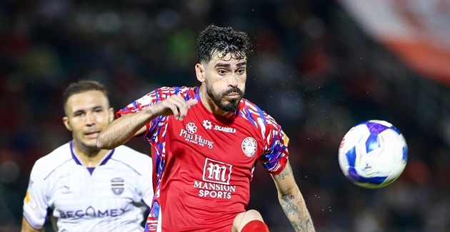 Endrick Dos Santos và 3 cầu thủ chia tay TP. HCM.