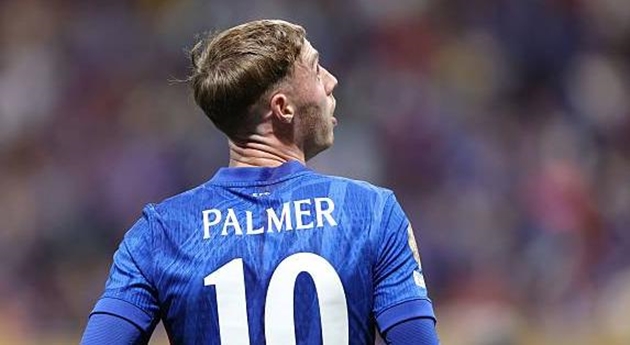 Cole Palmer có bị cản đường khi Joao Pedro đến Chelsea?