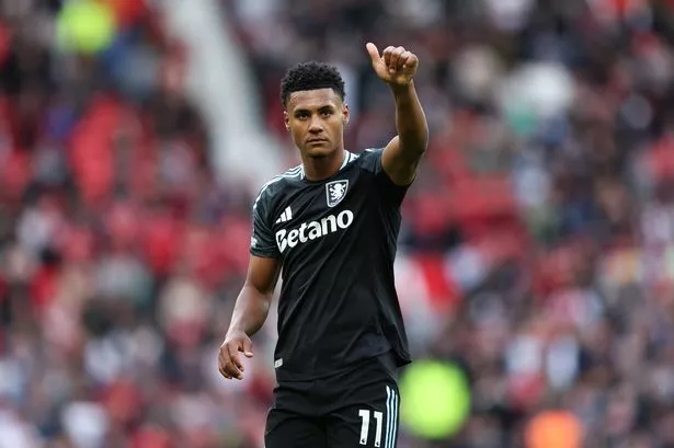 Watkins hiện có cơ hội gia nhập Man Utd.