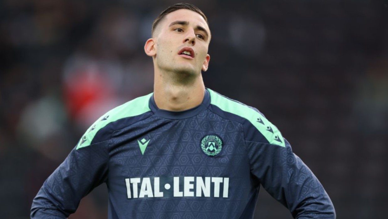 Milan nhập cuộc đua chiêu mộ Lucca cùng Napoli và Atalanta