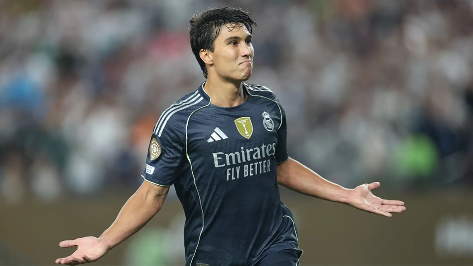 Chelsea tính chi 40 triệu euro để “cuỗm” sao trẻ Gonzalo Garcia của Real Madrid
