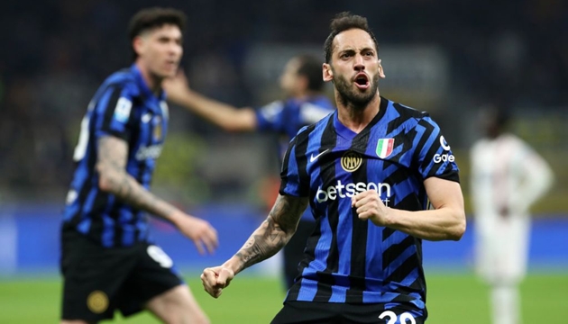Lộ giá bán Calhanoglu: Inter yêu cầu 40 triệu euro sau xung đột nội bộ gay gắt