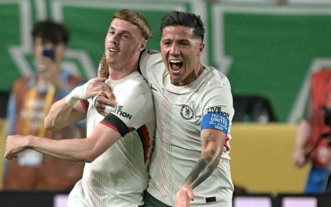 Chelsea lợi hại hơn ở các tình huống đá phạt góc.