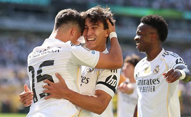 Ảnh minh họa cho bài viết về Garcia tiếp tục tỏa sáng, Real hạ Dortmund trong trận cầu kịch tính