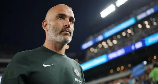 Chelsea đau đầu tìm lời giải cho bài toán tài chính.