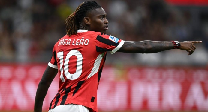 Milan ra giá 70 triệu euro cho Leao.