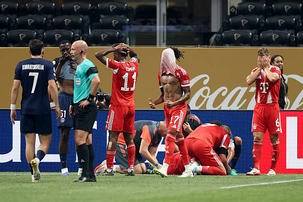Musiala chấn thương kinh hoàng; Doue lại bùng nổ: Toàn cảnh trận hỗn chiến PSG - Bayern Munich