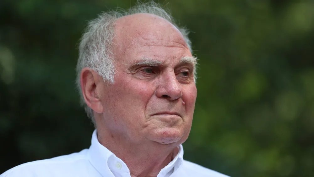 Hoeness bất ngờ trước động thái của Nico.