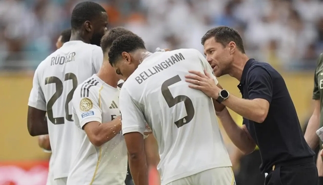 Niềm tin vào Xabi Alonso trở thành vũ khí đáng sợ hơn cả chiến thuật