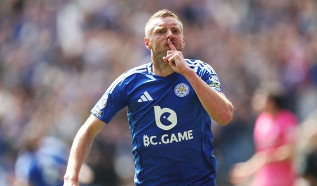 Đạt thỏa thuận cá nhân, Vardy vẫn không thể tới Genoa vì Vieira