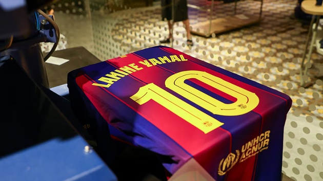 Lamine Yamal có thể chọn số 10, Barca cảnh báo người mua áo