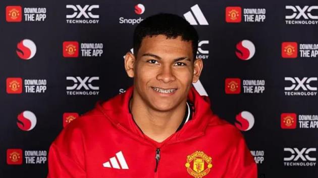 Diego Leon đã là người của MU.