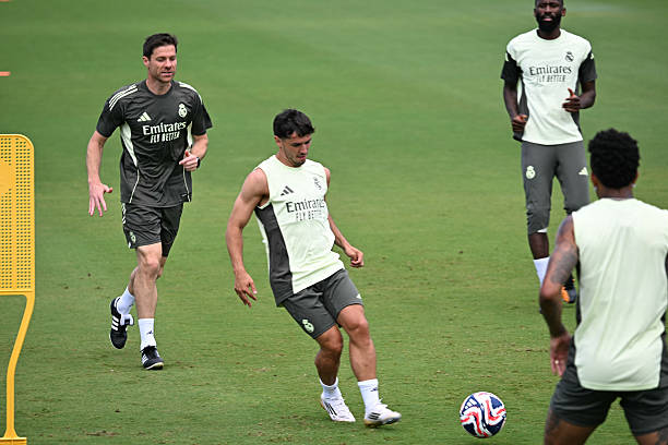 Real dưới thời Alonso cho thấy sự linh hoạt đáng nể.